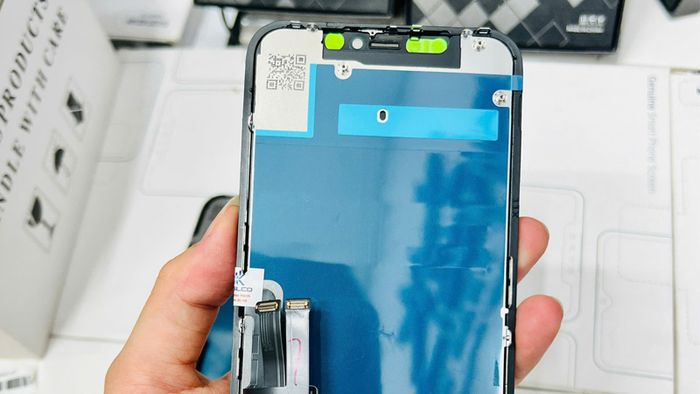 man-hinh-iphone-11-5