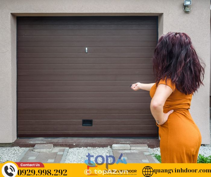 Quang Vinh Door – 1030/34/7/20 Nguyễn Ái Quốc