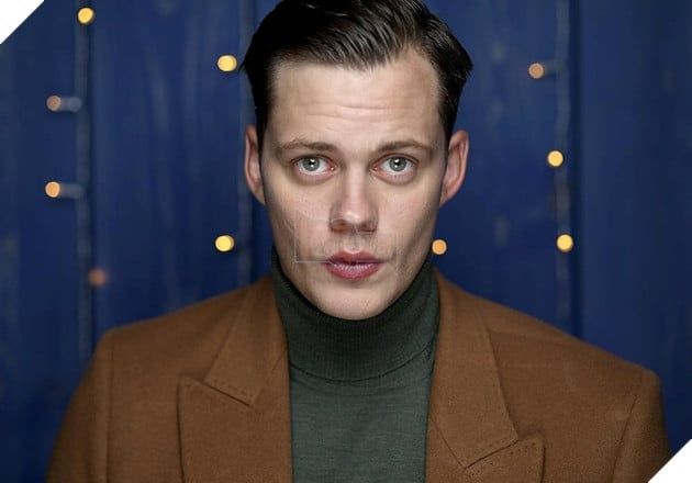 Chân dung diễn viên Bill Skarsgård.