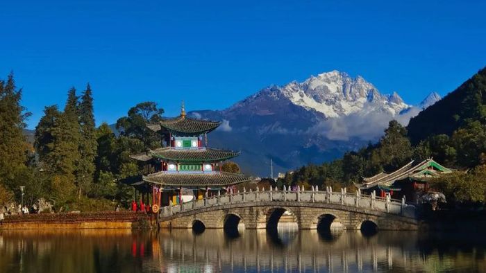 Khám phá vẻ đẹp Công viên Hắc Long Đàm Lệ Giang, Trung Quốc