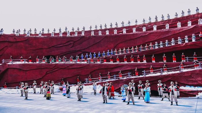 Với vé VIP, bạn sẽ được ngồi gần sân khấu hơn, tận hưởng cảm giác gần gũi và rõ nét.