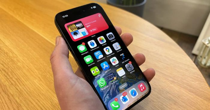 iPhone-15-cu