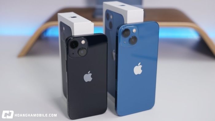 iphone-13-cu-vua-phan-khuc-tam-trung-co-con-dang-mua-2025