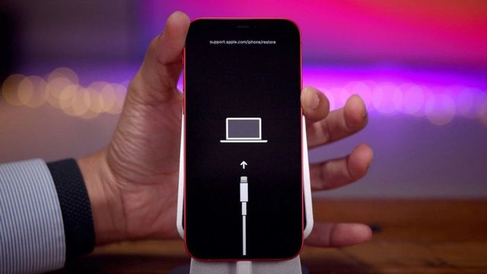 iPhone-15-cu-10
