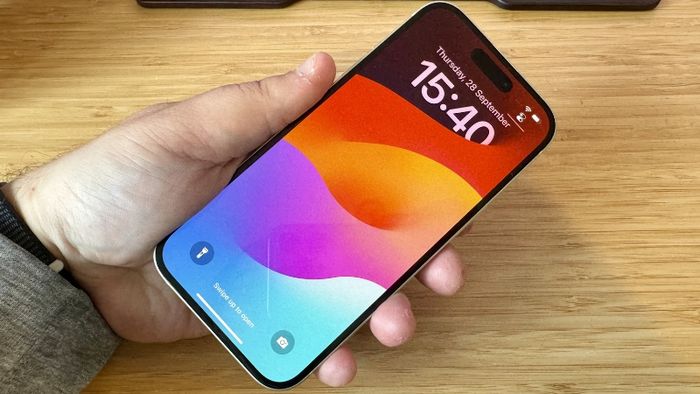 iPhone-15-cu-2