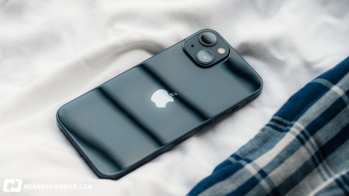 iphone-13-pro-max-cu-gia-tot-pin-trau-nhung-co-noi-lo-loi-man-hinh-1