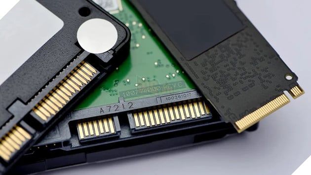 Giá ổ cứng HDD đang tăng mạnh mẽ khi hạ tầng AI và nhu cầu PC tại Trung Quốc tạo ra áp lực lớn lên nguồn cung.