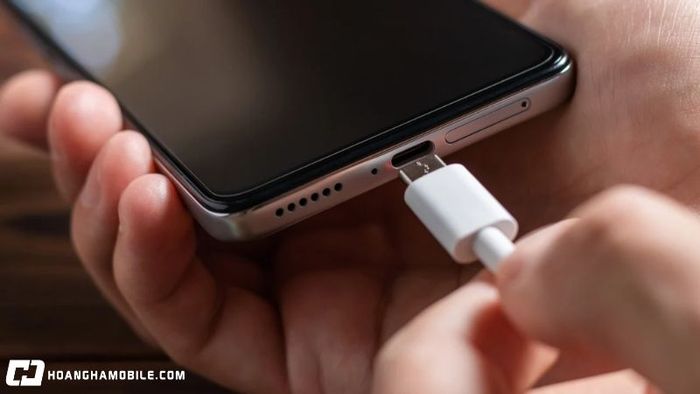 tai-sao-iphone-dang-sac-bi-dung-5-nguyen-nhan-va-cach-khac-phuc-ngay-9