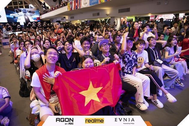 SEA Games 33: Sự kiện thể thao thu hút hàng trăm khán giả đến theo dõi trận đấu giữa Liên Quân Mobile Việt Nam và Thái Lan