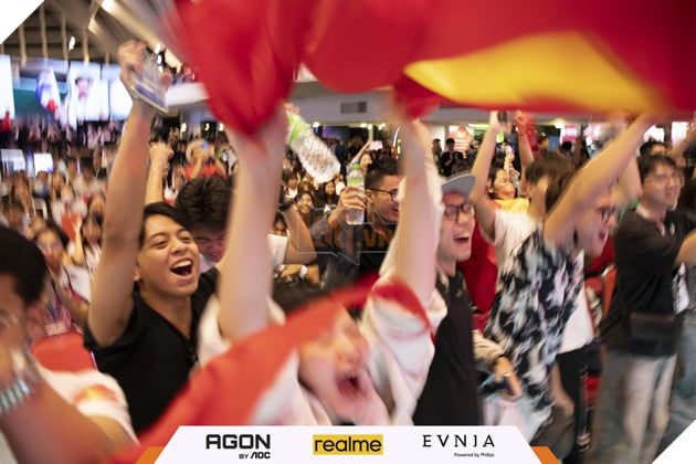 SEA Games 33: Hàng nghìn khán giả đến theo dõi trận đại chiến Liên Quân Mobile giữa Việt Nam và Thái Lan