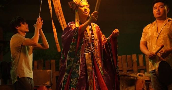 'Con Kể Ba Nghe' còn có sự tham gia của nhiều diễn viên tài năng như Hồng Ánh, Quốc Khánh,...