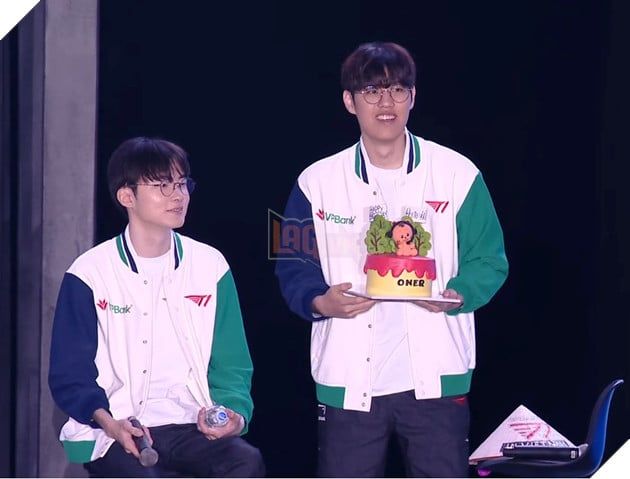 LMHT: Sau Fan Meeting T1, Oner khiến người hâm mộ bất ngờ khi gia hạn hợp đồng