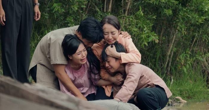 'Ai Thương Ai Mến' không chỉ mang đến một câu chuyện đầy cảm xúc mà còn đầy đủ yếu tố giải trí, là lựa chọn hoàn hảo cho dịp đầu năm.