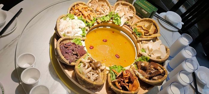 Lẩu nấm Vân Nam - đặc sản của vùng cao nguyên chỉ có trong mùa thu - đông