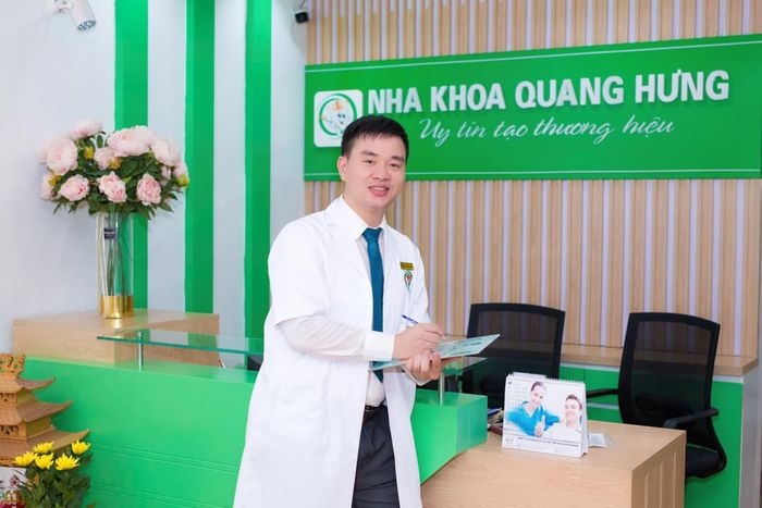 Bác sĩ Trần Quang Hưng - Hình ảnh 1