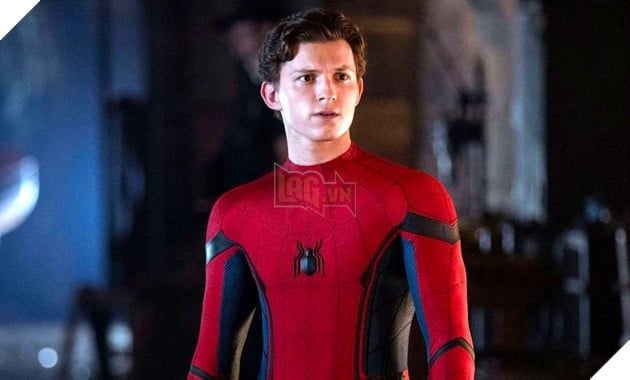 Hình ảnh của Tom Holland trong tạo hình Spider-Man.