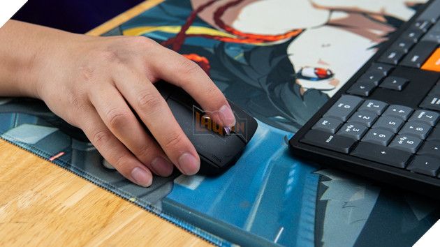 Trải nghiệm HyperWork Macro: Chuột siêu đỉnh, 9 nút, màn hình OLED, di chuyển mượt mà trên mặt kính.