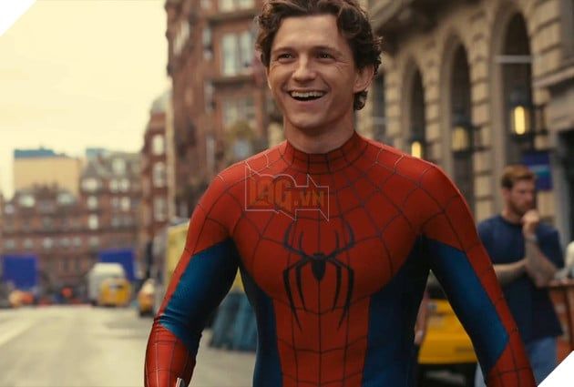 Hình ảnh của sao nam Tom Holland trong bộ đồ Spider-Man.
