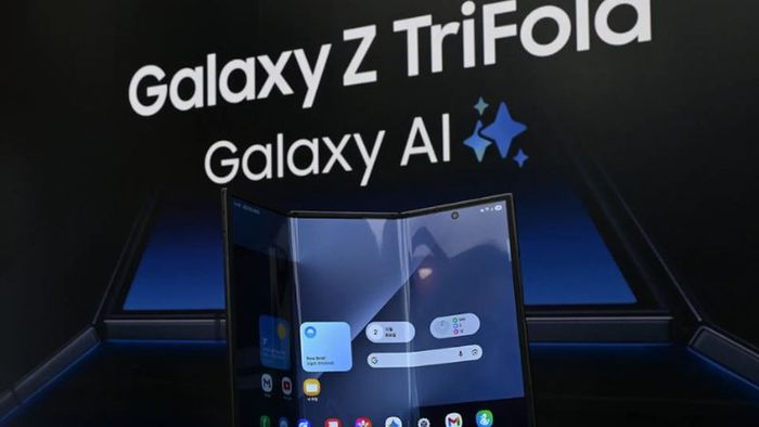Galaxy Z TriFold
