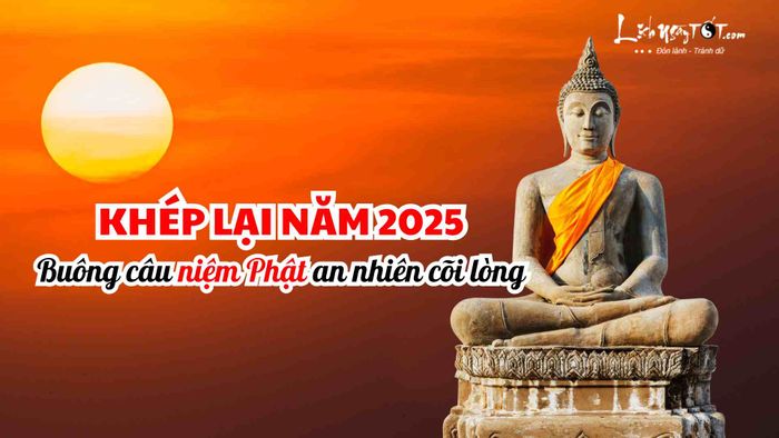 Kết thúc năm 2025 với lời khấn nguyện thành kính, mong sự linh thiêng chứng giám cho mọi ước vọng.