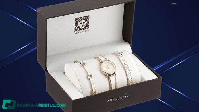 anne-klein-7