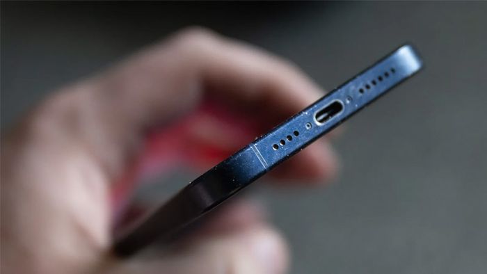 nuoc-vao-loa-dien-thoai-11