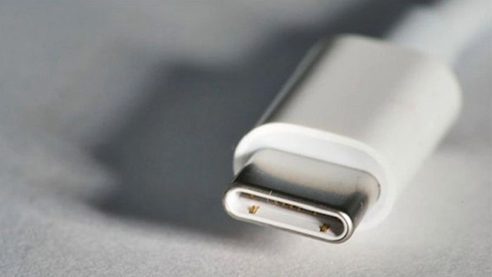 chan-sac-iphone-15-2