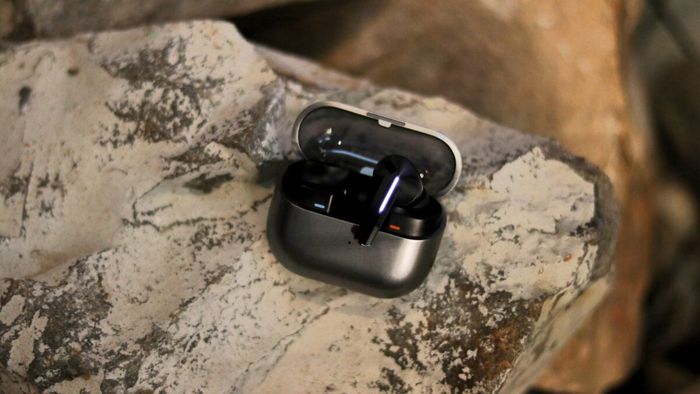 Galaxy Buds 4 Pro sẽ hỗ trợ bạn tìm kiếm điện thoại thất lạc dễ dàng hơn bao giờ hết