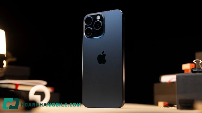 iPhone-15-Pro-Max-cu-10