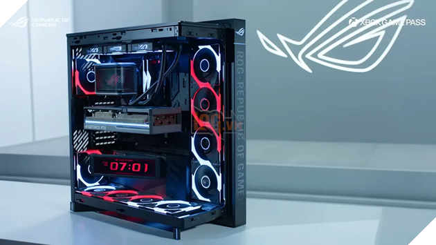 ASUS đã ra mắt vỏ máy ROG Cronox tại triển lãm CES, gây ấn tượng với màn hình LCD 9,2 inch và khả năng hỗ trợ phần cứng cực kỳ mạnh mẽ.