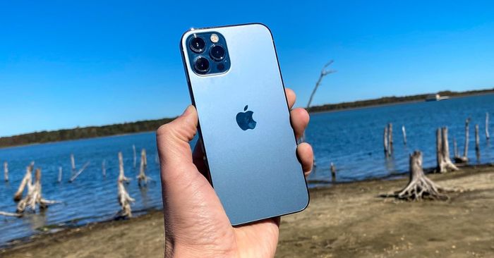 iPhone-12-Pro-da-qua-su-dung