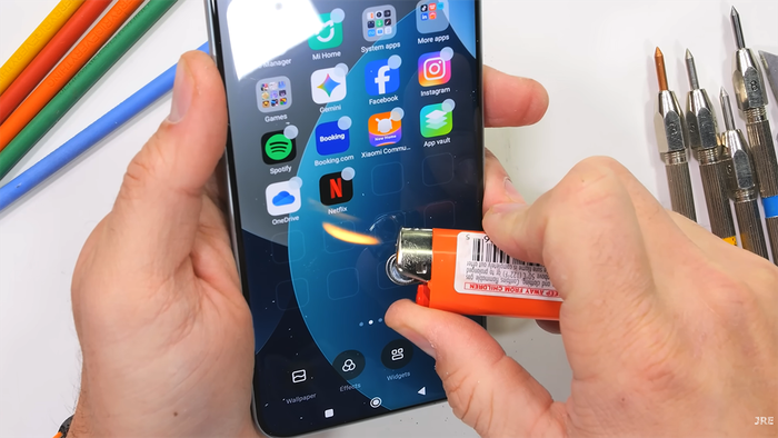 Màn hình của Redmi Note 15 Pro Plus vẫn có thể tự phục hồi sau 20 giây bị đốt.