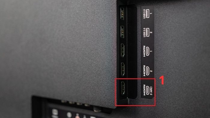 Cách kết nối tivi Xiaomi với loa qua cổng HDMI eARC - Bước 1