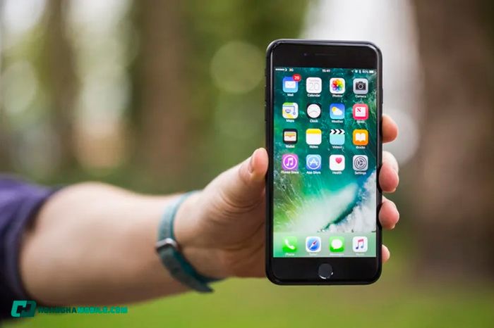 iphon-7-plus-gia-bao-nhieu-09