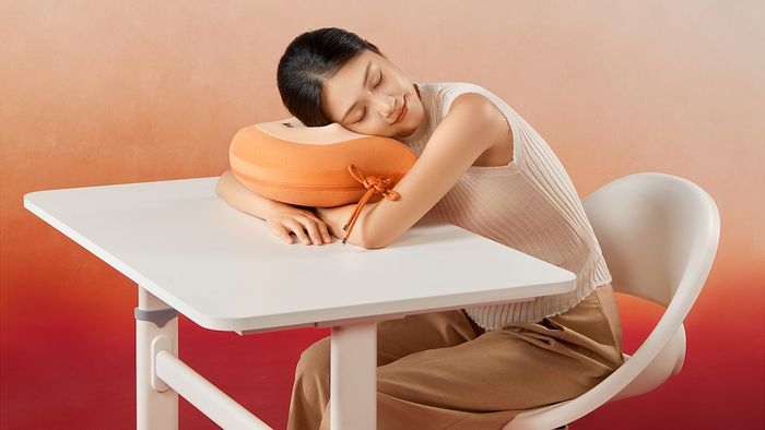 Breo trình làng gối massage đa năng Back 2F