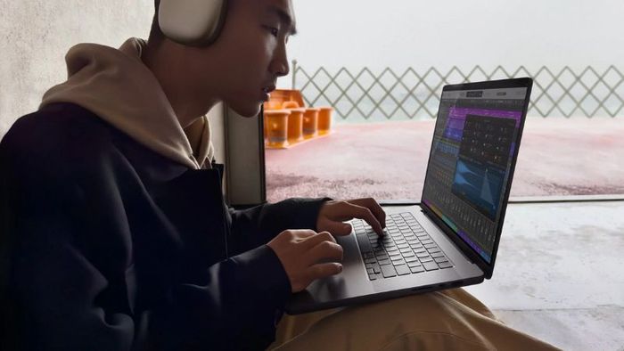 Apple Creator Studio