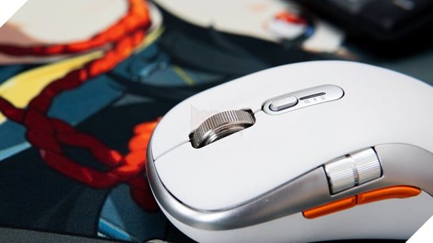HyperWork Silentium Gen 2: Chuột công thái học vận hành êm, pin “trâu”, sở hữu con lăn ngang hiếm thấy trong tầm giá 4