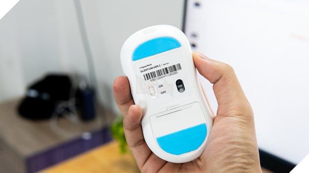 HyperWork Silentium Gen 2: Chuột công thái học vận hành êm, pin “trâu”, trang bị con lăn ngang hiếm gặp trong tầm giá 6
