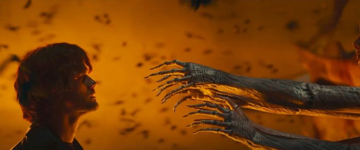 Đáng tiếc là cái kết của phim lại để lại cảm giác hụt hẫng, mơ hồ nhiều hơn là sự bất ngờ bùng nổ