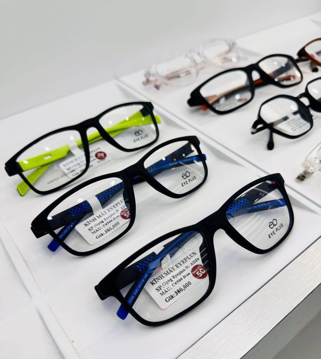 Kính Mắt Eye Plus - ảnh 1