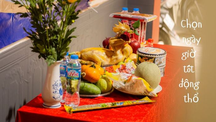 Gia chủ nên chọn ngày giờ hoàng đạo, tránh ngày xung khắc để công việc khởi công diễn ra thuận lợi và suôn sẻ