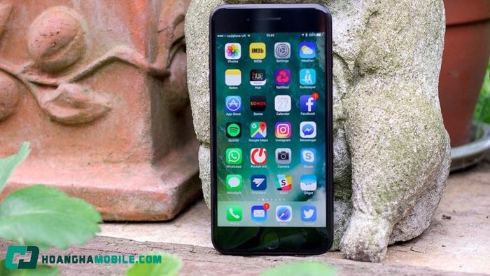 cach-mo-nut-home-tren-iphone-7-plus-11