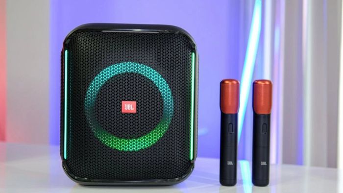 loa-hat-karaoke-gia-dinh-7