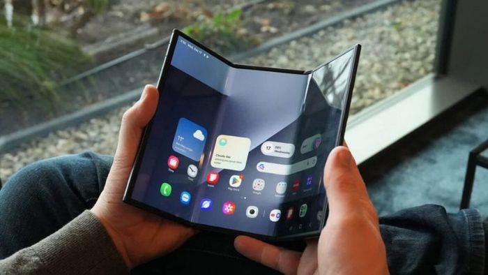 Galaxy Z TriFold