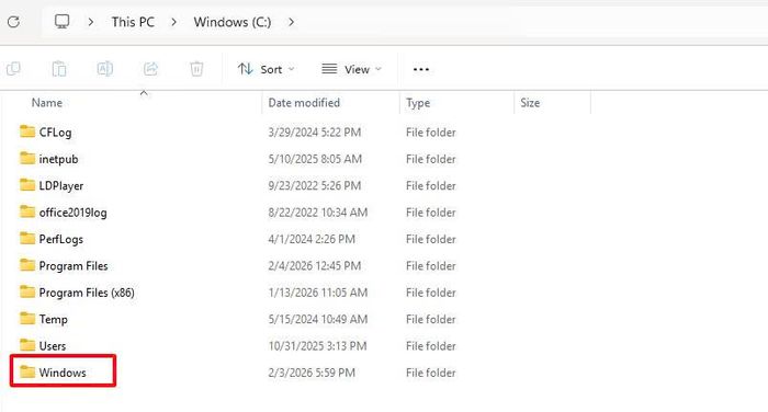 Tìm và mở thư mục Windows