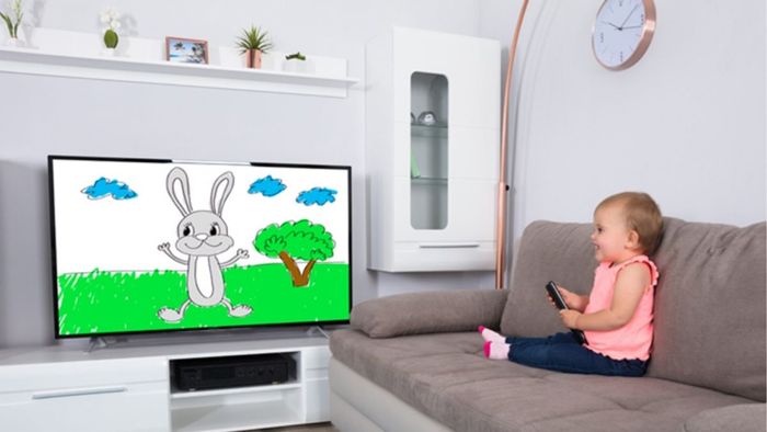 Khi nào nên xóa YouTube trên tivi Samsung?