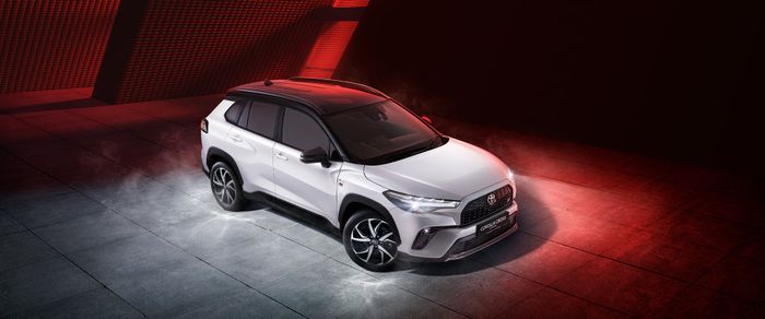 Corolla-Cross-HEV-GR-Sport-Gallery-006.jpg