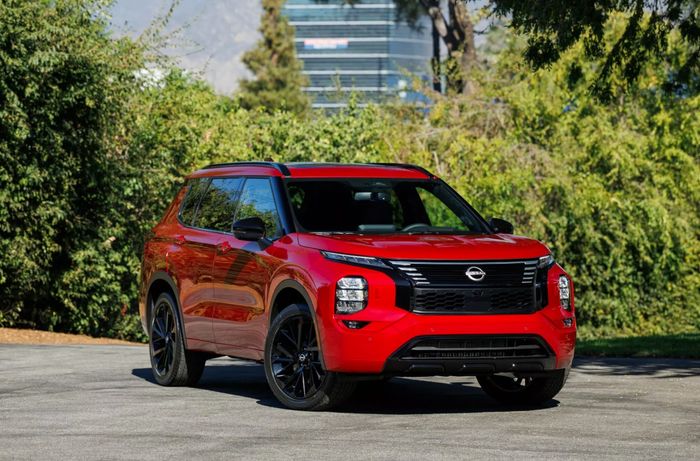 2026-Nissan-Rogue-Plug-in-Hybrid-1.jpg