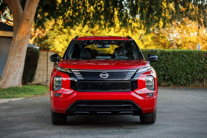 2026-Nissan-Rogue-Plug-in-Hybrid-3.jpg