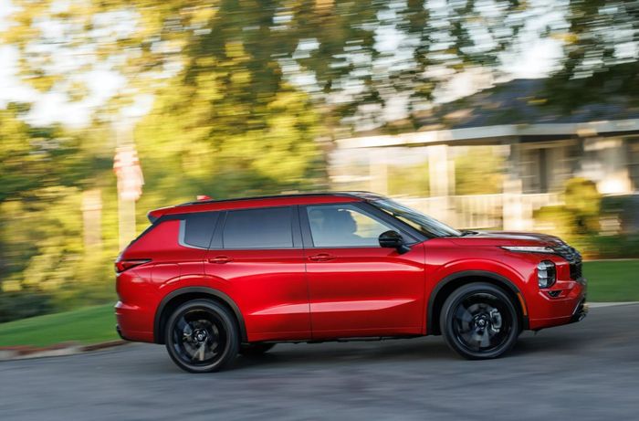 2026-Nissan-Rogue-Plug-in-Hybrid-2.jpg